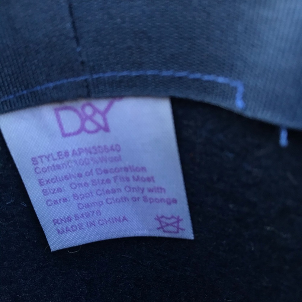 Felt hat - Picture 4 of 4